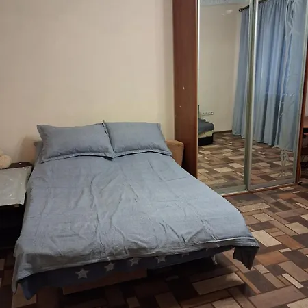 2-кімнатна біля центру міста в одеському дворику *