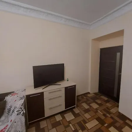 2-кімнатна біля центру міста в одеському дворику Одеса